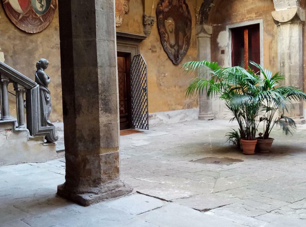 Palazzo Larioni Dei Bardi Apartment Florenţa Exterior foto